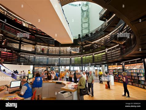 Interior Of Library Of Birmingham Birmingham Library Birmingham
