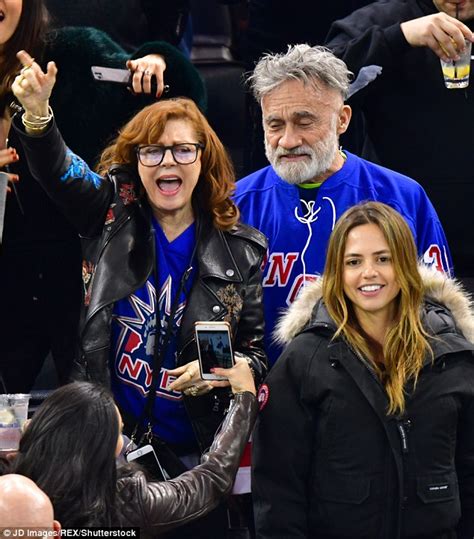 susan sarandon looks hip as she cheers on new york rangers daily mail online