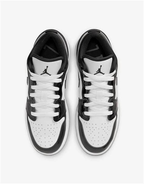 Giày Sneaker Nike Nữ Air Jordan 1 Low Dark Concord Dv1333 100 Hàng
