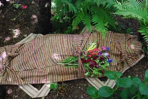 A Green Burial Natural Green Burial Ideas Pinterest