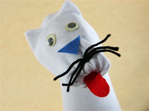 3 Ways To Make A Sock Puppet Wikihow Sock Puppets Puppets For Kids