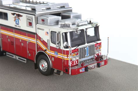 Classic fire emergency truck rare 1:43 scale diorama diecast model. Fire Replicas FDNY "Rescue 1" - Rolling Tribute to New York's Bravest - Die Cast X