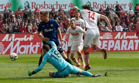 Kiel spielt um einen möglich aufstieg, der erstmals einem club aus. 1.FC Köln schlägt Holstein Kiel souverän: Endlich überzeugend!
