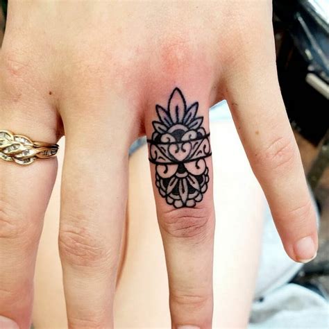 30 Meaningful Wedding Ring Tattoos For 2020 Vlr Eng Br