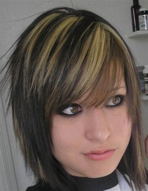 Cute Emo Hairstyles For Girls With Medium