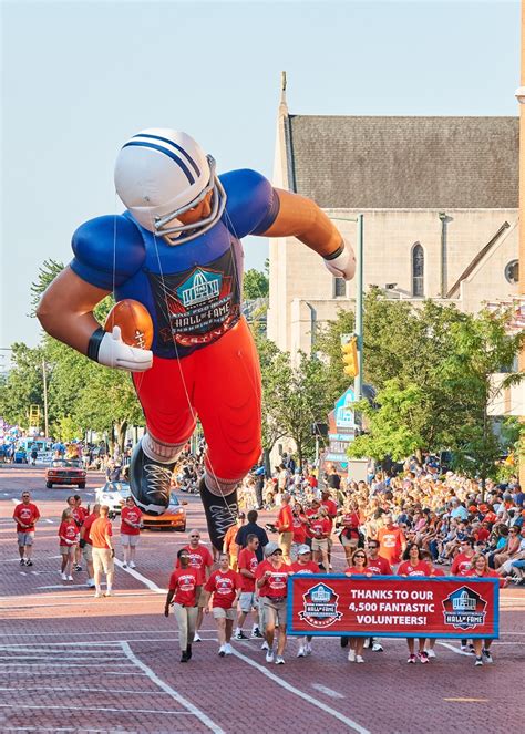 Pro Football Hall Of Fame Enshrinement Festival Canton Repository Grand Parade