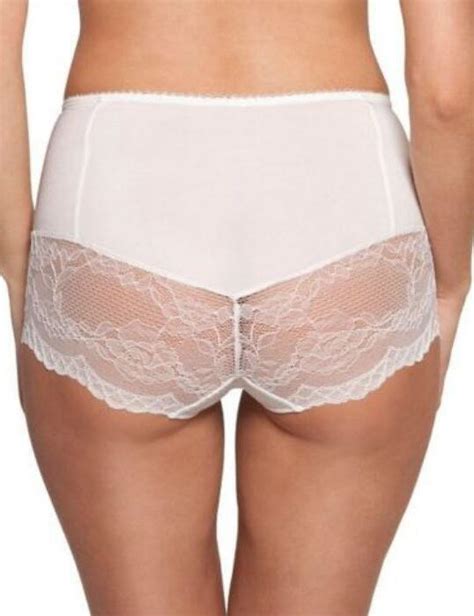 7720 Gossard Superboost Lace Deep Lace Short 7720 White Belle