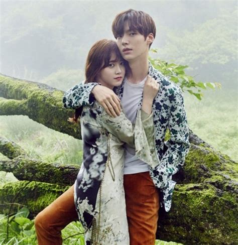 Couple ahn jae hyun and goo hye sun are wrapped up in one of the messiest divorce scandals in entertainment history, and it doesn't seem like the is this even real;;;;; ahn jae hyun is best friends with jung joon young. ah. อันแจฮยอน (Ahn Jae Hyun) พูดถึงแผนการมีลูกกับคูฮเยซอน (Goo ...