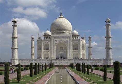 Famous Seven Wonders Of India You Must Know About