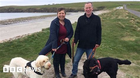 Wife Finds Husbands Lost Wedding Ring On Orkney Beach Bbc News