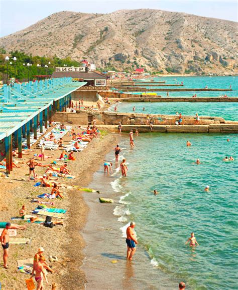 60 Crowded Beaches In Crimea Stock Photos Pictures And Royalty Free