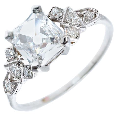 Shop for unique and designer platinum engagement rings from top jewelers around the world at 1stdibs. Antique Square Cut Diamond Platinum Engagement Ring at 1stdibs
