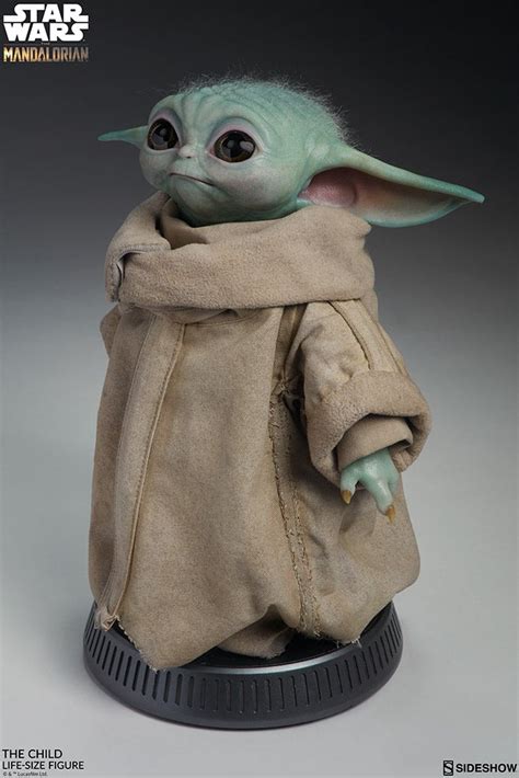 Slideshow „baby Yoda Má Vlastní Sošky V životní Velikosti