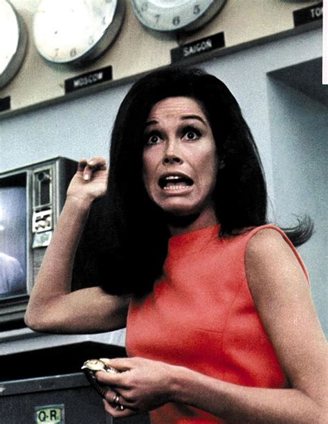 Mary had two younger siblings. Mary Tyler Moore didn't want her hit show to end despite what she told people - New York Daily News