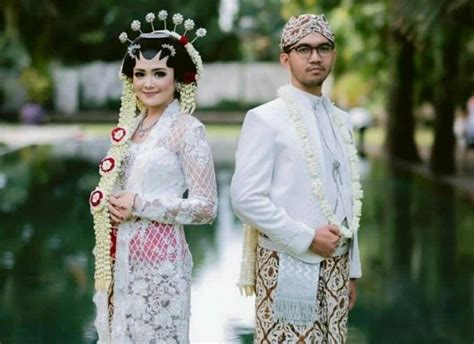 Baju Adat Jawa Untuk Akad Nikah Susunan Acara Ritual Makna Prosesi
