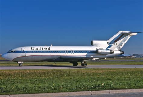 United 727 100 Boeing Aircraft Aircraft Boeing 727