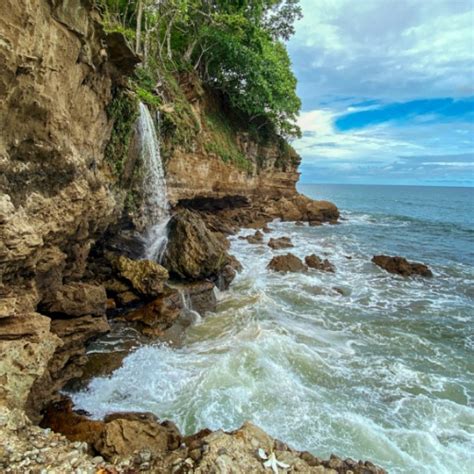 Cascadas De Montezuma En Costa Rica