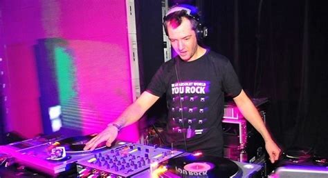 Легендата DJ Ради става част от програмата на „Обичам 90-те