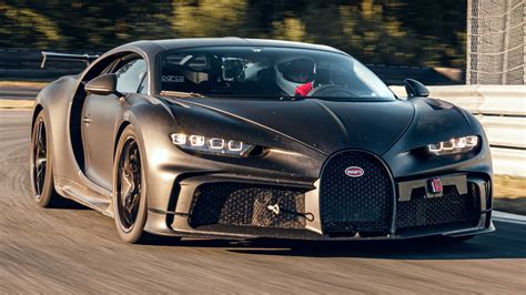 Bugatti Chiron Pur Sport Hits The Track, Stunning Images Ensue