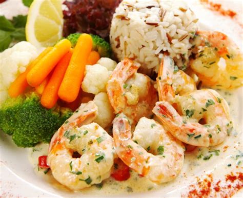 Store refrigerated for up to 2 weeks. Sautéed Shrimp with Sour Cream Sauce - Daisy Brand | Sour ...