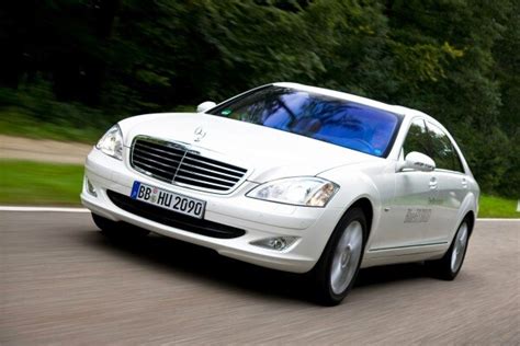 2010 Mercedes Benz S400 Hybrid First Drive On Inside Line