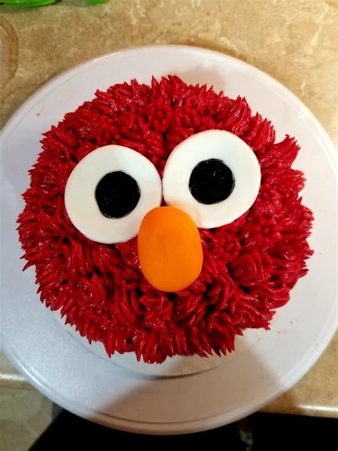 For a 50th birthday, everything should come together for an unforgettable event. Smash cake for a sweet 2 year old birthday party | Elmo ...