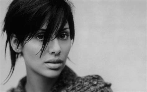 X X Natalie Imbruglia Wallpaper Hd Coolwallpapers Me