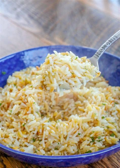 Classic Garlicky Rice Pilaf Easy Rice Recipes Rice Pilaf Rice Dishes