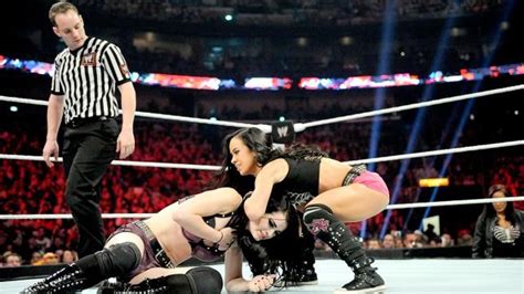 Paige Vs Aj Lee Divas Championship Match Photos Aj Lee Diva Paige