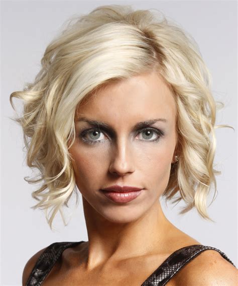 Short Platinum Bob Haircut With Waves And Blonde Highlights