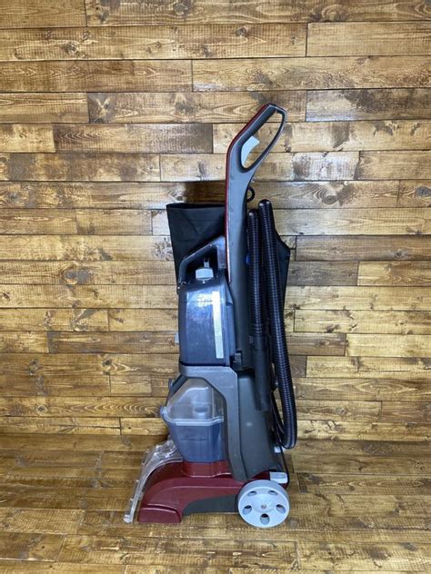 Hoover Power Scrub Deluxe Carpet Cleaner Machine Upright Shampooer Red