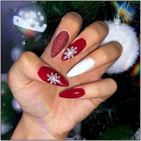 128 Most Beautiful And Elegant Christmas Stiletto Nail Designs Page 8