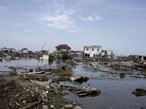 Free picture: flooding, 2004, tsunami, aceh, destroyed, rubble, water, Indonesia