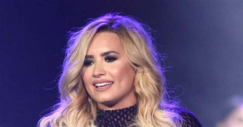 Newly Blonde Demi Lovato Shows Off Her Curves In Racy Leotard As She Performs In Mexico Mirror