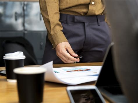 Medium and heavy duty truck salesperson (new and used) job description. Regional Sales Executive -MidWest Region - $150,000 - KC ...