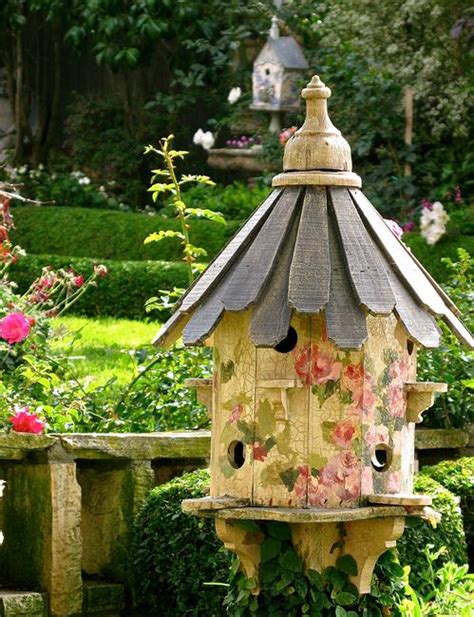 Unique Yard Decorations To Personalize Garden Design And Outdoor Living