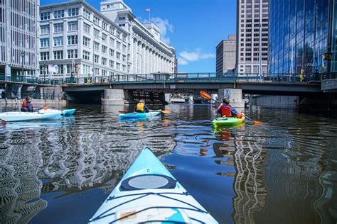 15 Awesome Urban Adventures In Milwaukee River Kayaking Kayaking