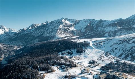 Vacanze Sulla Neve A Madesimo Cosa Vedere E Cosa Fare Nella Perla