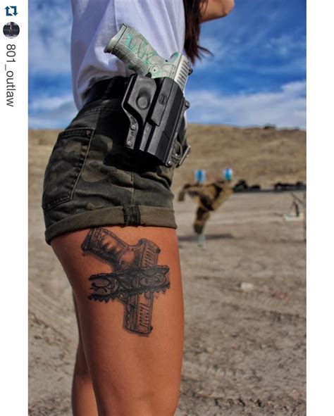 Arriba Foto Tatuajes De Pistolas En La Mano Lleno