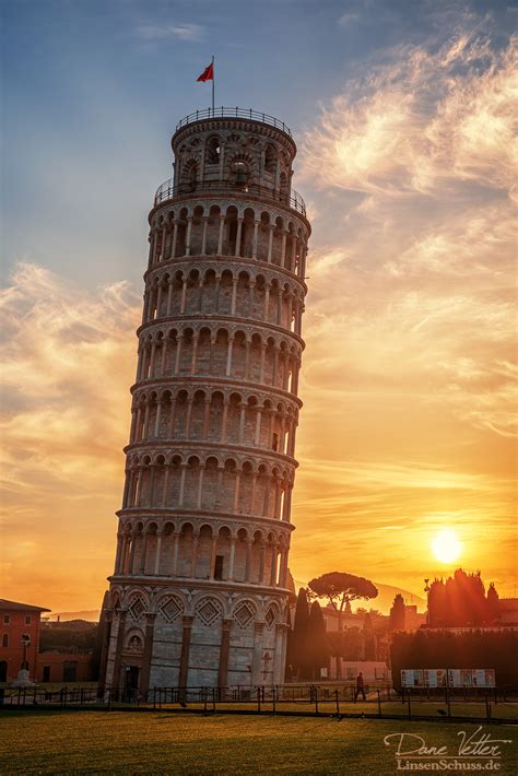 Leaning Tower Of Pisa In The Golden Light By Linsenschuss On Deviantart