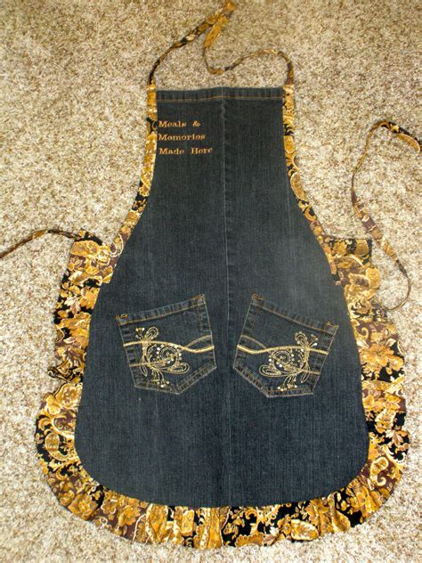 Jean Legs To Aprons How Cute Is This Jean Apron Denim Apron
