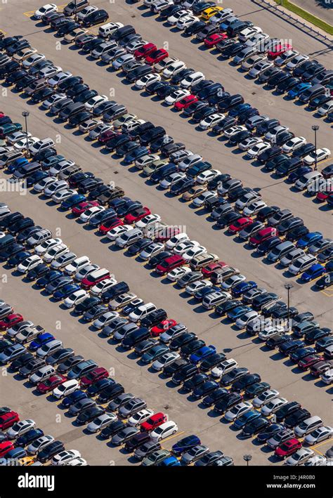 Aerial View Parking Lot Hi Res Stock Photography And Images Alamy