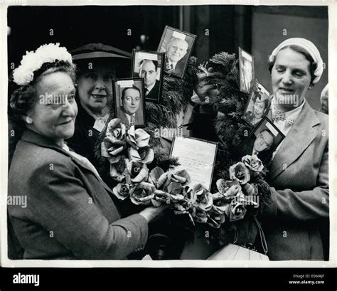 Jul 02 1954 The End Of Rationing In Britain Housewives As Present