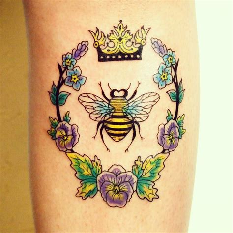 Pin By Beth On Tattoos Queen Bee Tattoo Bee Tattoo Sleeve Tattoos