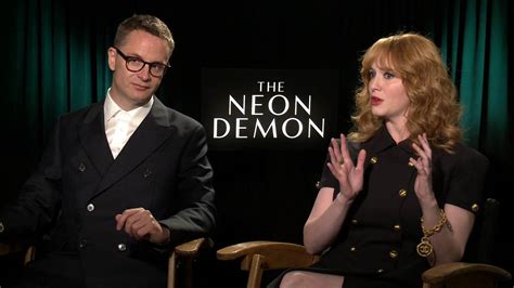 The Neon Demon Director Nicolas Winding Refn And Christina Hendricks Jan Interview Screenslam