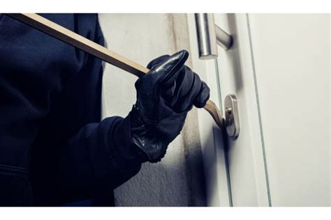 What Is The Difference Between Burglary And Theft Under Texas Law