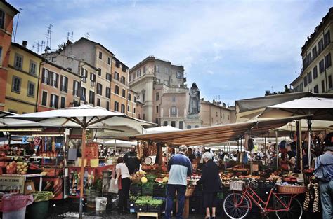 Morning Market Campo Dei Fiori Rome Visiter Rome Que Faire à Rome