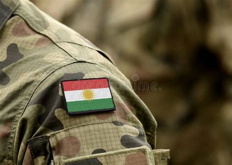 Bandera Del Kurdist N Con Uniforme Militar Ej Rcito Tropas Collage