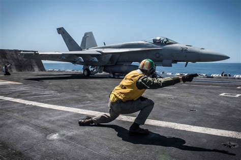 Boeing Delivers The First Upgraded Fa 18 Fighter Jet To Us Navy