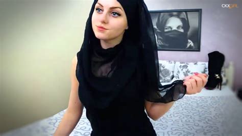 Images Tagged Kyrahmuslim CokeGirlx Muslim Hijab Girls Live Sex Shows XXX Cokegirlx Com